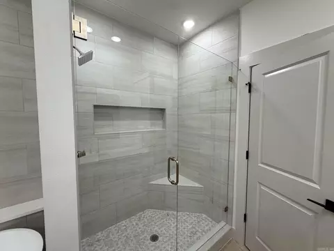 Bath - 13 Pear Cir, Greenbrier, AR 72058 photo 2 of 7