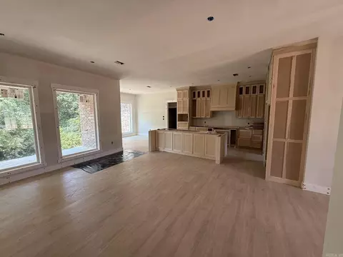 Living - 13 Pear Cir, Greenbrier, AR 72058 photo 4 of 4