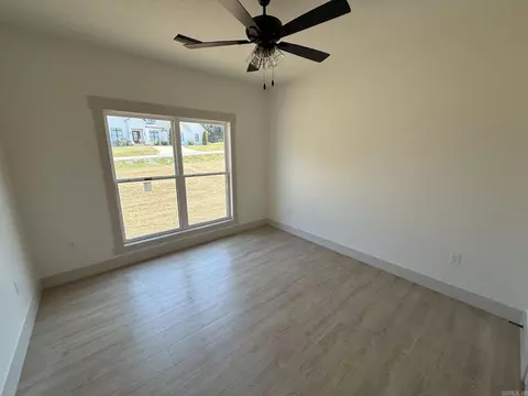 Bedroom - 13 Pear Cir, Greenbrier, AR 72058 photo 5 of 8