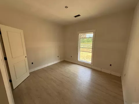 Bedroom - 13 Pear Cir, Greenbrier, AR 72058 photo 4 of 9