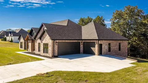 Exterior - 13 Pear Cir, Greenbrier, AR 72058 photo 2 of 8