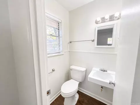 Bath - 405 Angus St, Conway, AR 72032 photo 2 of 3