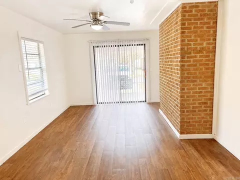 Living - 405 Angus St, Conway, AR 72032 photo 2 of 2