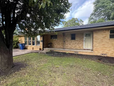 4410 Ridge Rd, North Little Rock, AR 72116