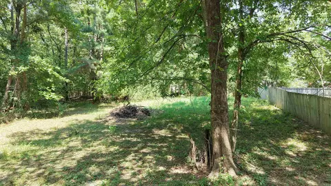 Exterior - 530 N Highway 365, Redfield, AR 72132 photo 6 of 7