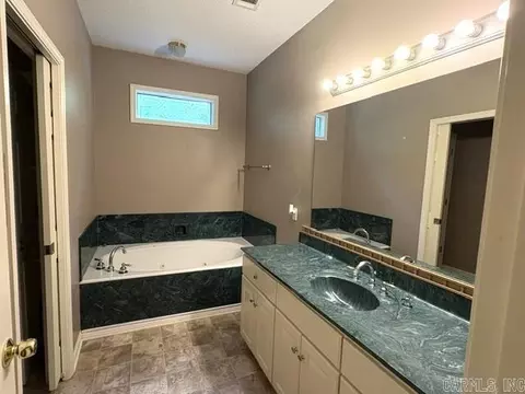 530 N Highway 365, Redfield, AR 72132 photo 6