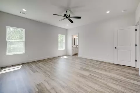 Bedroom - 8 Dandelion Dr, Greenbrier, AR 72058 photo 1 of 5
