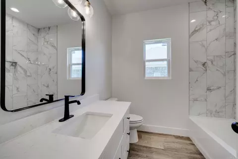 Bath - 8 Dandelion Dr, Greenbrier, AR 72058 photo 6 of 6