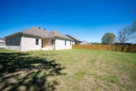 Exterior - 8 Dandelion Dr, Greenbrier, AR 72058 photo 2 of 5