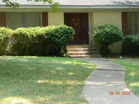 121 Leewood Dr, Arkadelphia, AR 71923