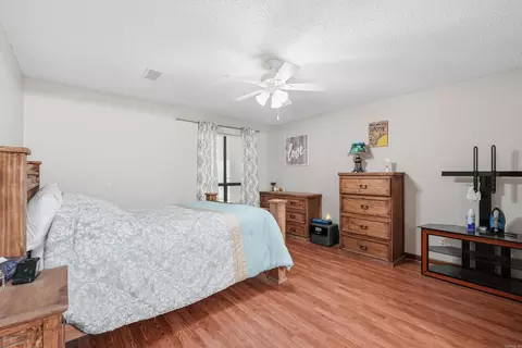 Bedroom - 6845 Village Dr, Pine Bluff, AR 71603 photo 1 of 3
