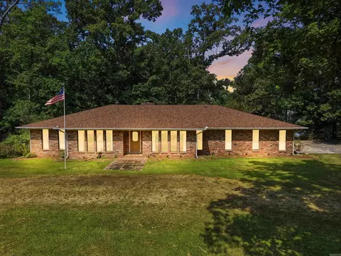 Exterior - 6845 Village Dr, Pine Bluff, AR 71603 photo 2 of 12