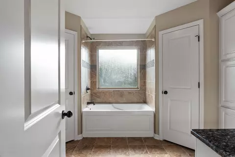 Entry Way - 579 Crepe Myrtle Loop, Cabot, AR 72023 photo 3 of 3