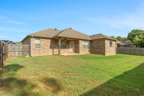 Exterior - 579 Crepe Myrtle Loop, Cabot, AR 72023 photo 6 of 9