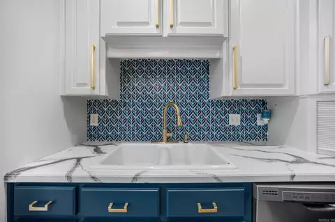Kitchen - 22 Confederate Dr, Cabot, AR 72023 photo 2 of 4