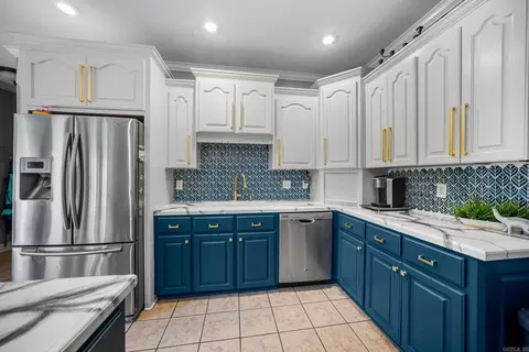 Kitchen - 22 Confederate Dr, Cabot, AR 72023 photo 4 of 4