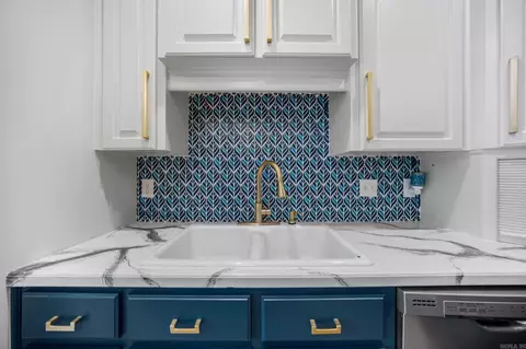 Kitchen - 22 Confederate Dr, Cabot, AR 72023 photo 3 of 4