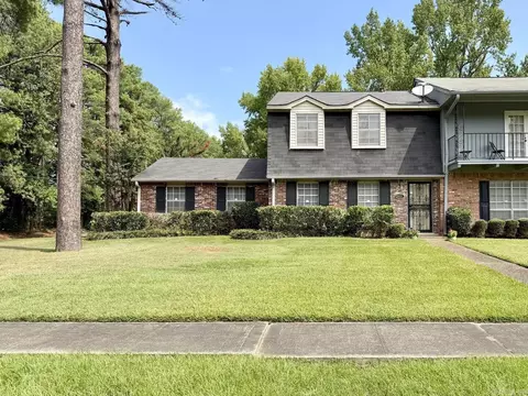Exterior - 613 Greenbriar Dr, Pine Bluff, AR 71603 photo 2 of 7