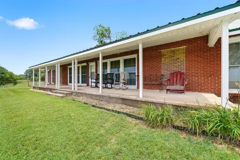 Exterior - 137 Pickering Dr, Horatio, AR 71842 photo 3 of 11