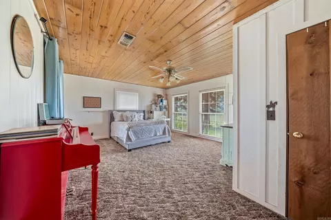 Bedroom - 137 Pickering Dr, Horatio, AR 71842 photo 4 of 5