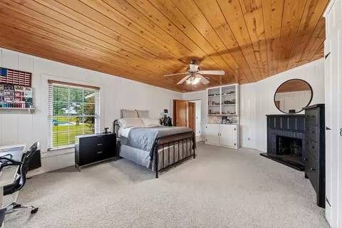 Bedroom - 137 Pickering Dr, Horatio, AR 71842 photo 3 of 4