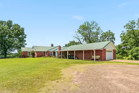 Exterior - 137 Pickering Dr, Horatio, AR 71842 photo 1 of 11