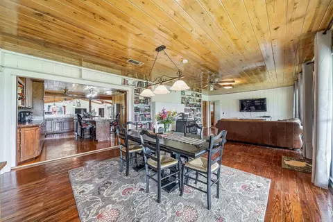 Dining - 137 Pickering Dr, Horatio, AR 71842 photo 1 of 2