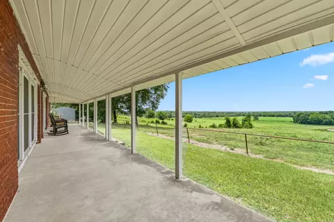 Exterior - 137 Pickering Dr, Horatio, AR 71842 photo 5 of 11