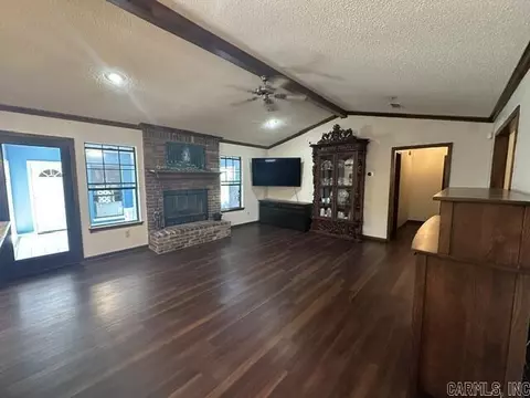 Living - 27 Sunset Loop, Lonoke, AR 72086 photo 3 of 6