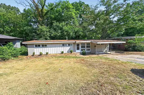 14 Greenway Dr, Little Rock, AR 72209