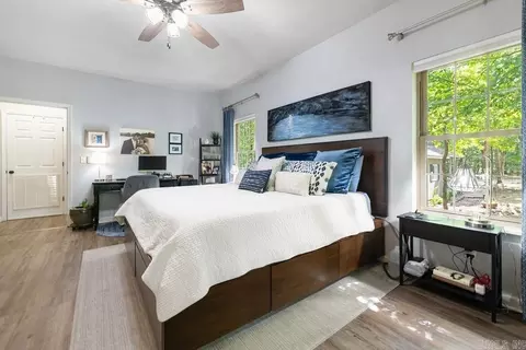 Bedroom - 126 Danny Dr, Clinton, AR 72031 photo 5 of 10