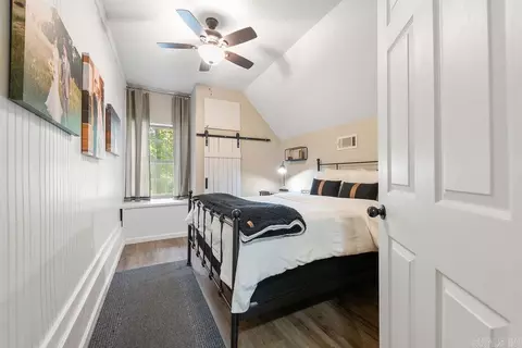 Bedroom - 126 Danny Dr, Clinton, AR 72031 photo 8 of 10