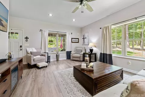 Living - 126 Danny Dr, Clinton, AR 72031 photo 1 of 5