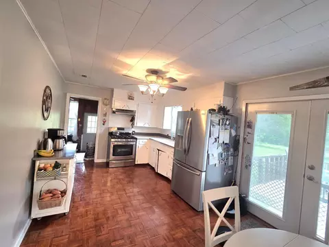Kitchen - 3109 Red River Rd, Fox, AR 72051 photo 3 of 3