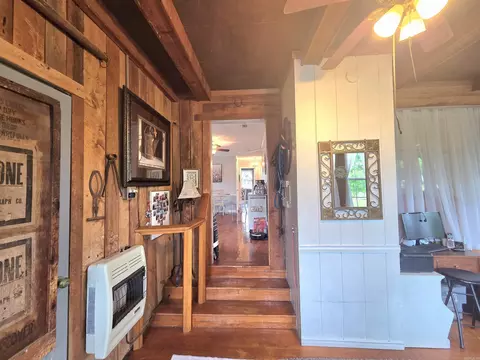 Entry Way - 3109 Red River Rd, Fox, AR 72051 photo 1 of 3