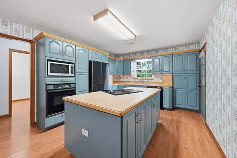 Kitchen - 2950 Pheasant Rd, Conway, AR 72034 photo 5 of 6