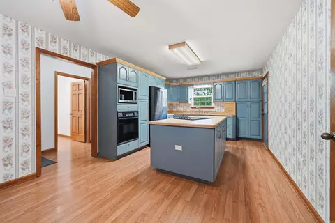 Kitchen - 2950 Pheasant Rd, Conway, AR 72034 photo 1 of 6