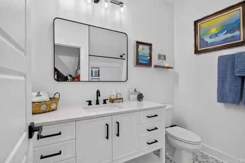 Bath - 1178 Brookhaven Ct, Alexander, AR 72002 photo 6 of 6