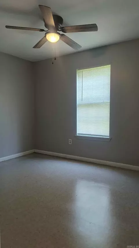 Bedroom - 5800-5826 W Short 3rd Ave, Pine Bluff, AR 71602 photo 3 of 3
