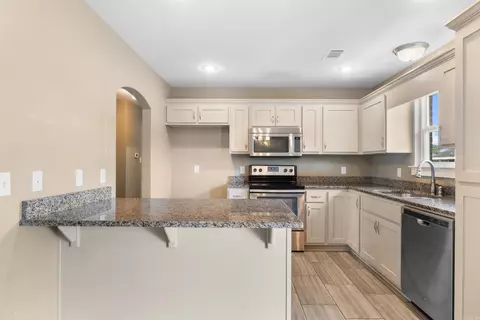 Kitchen - 12 Lapis Cv, Greenbrier, AR 72058 photo 1 of 2