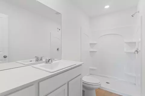 Bath - 61 Farmhouse Loop, Beebe, AR 72012 photo 1 of 2