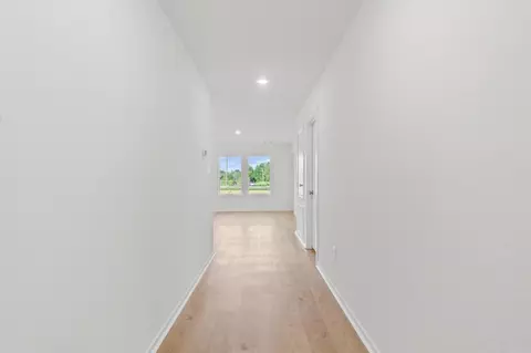 Entry Way - 61 Farmhouse Loop, Beebe, AR 72012 photo 2 of 3