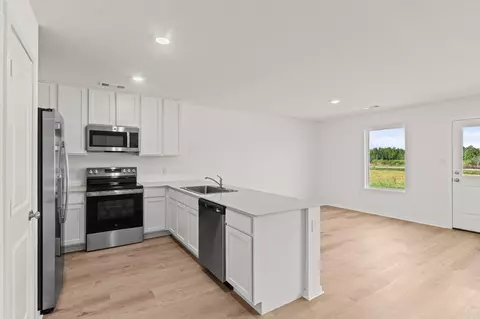 Kitchen - 63 Farmhouse Loop, Beebe, AR 72012 photo 4 of 4