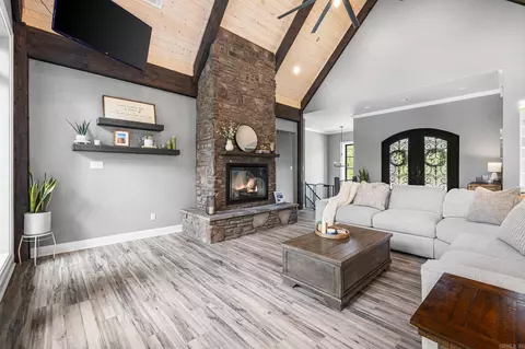 Living - 801 Greystone Blvd, Cabot, AR 72023 photo 3 of 6