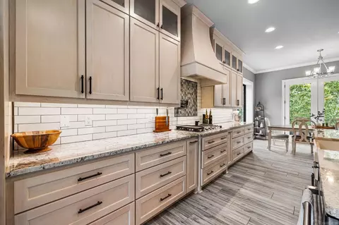Kitchen - 801 Greystone Blvd, Cabot, AR 72023 photo 5 of 6