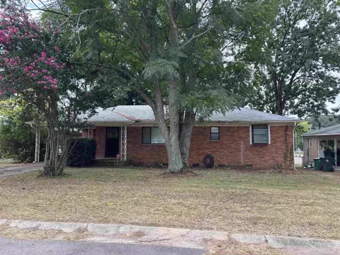 6707 Stonecrest Dr, Little Rock, AR 72204