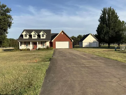 3 Elberta Ave, Nashville, AR 71852