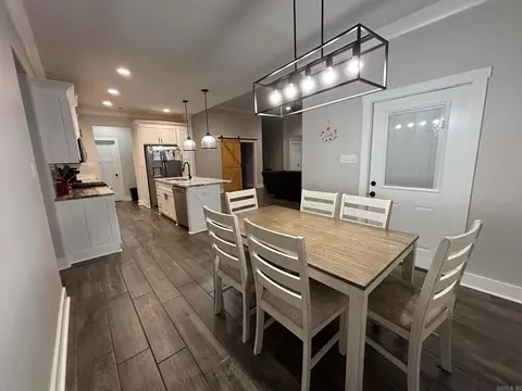 Dining - 8874 Wingate, Benton, AR 72019 photo 2 of 2