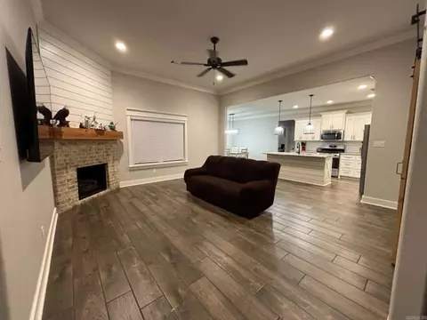 Living - 8874 Wingate, Benton, AR 72019 photo 1 of 2