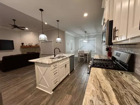Kitchen - 8874 Wingate, Benton, AR 72019 photo 1 of 2